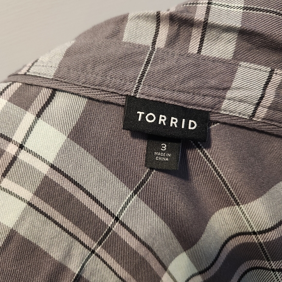 Challis Button Down Long Sleeve Shirt - Picture 4 of 10